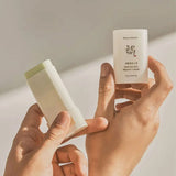 Matte Sun Stick Mugwort + Camelia